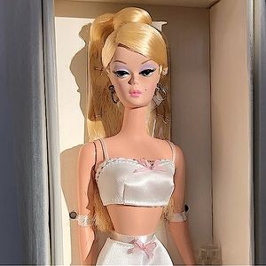 LINGERIE BARBIE 1 NRFB